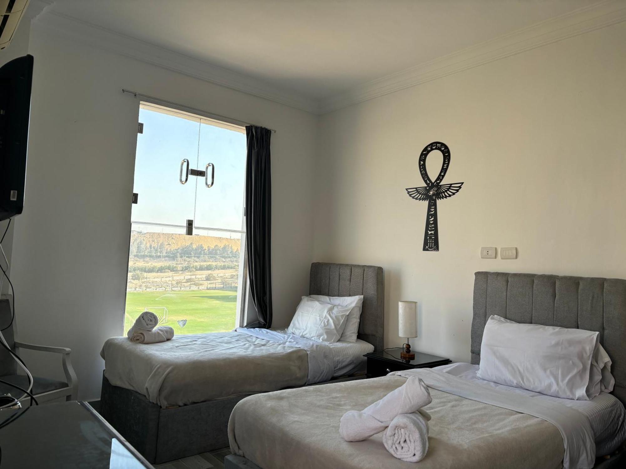 K Boutique Hotel Medspa-Pyramids & Grand Egyptian Museum Ghatati Exteriör bild