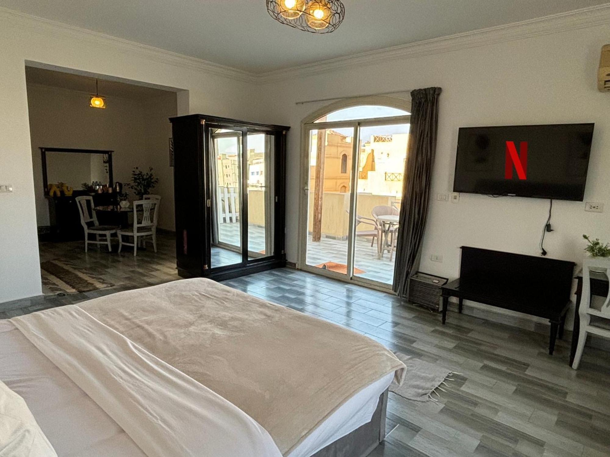 K Boutique Hotel Medspa-Pyramids & Grand Egyptian Museum Ghatati Exteriör bild